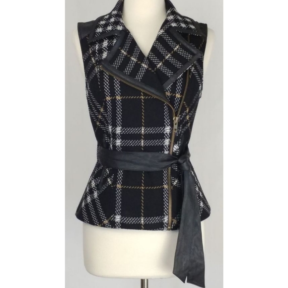 CAbi Plaid Vest - Picture 4 of 7